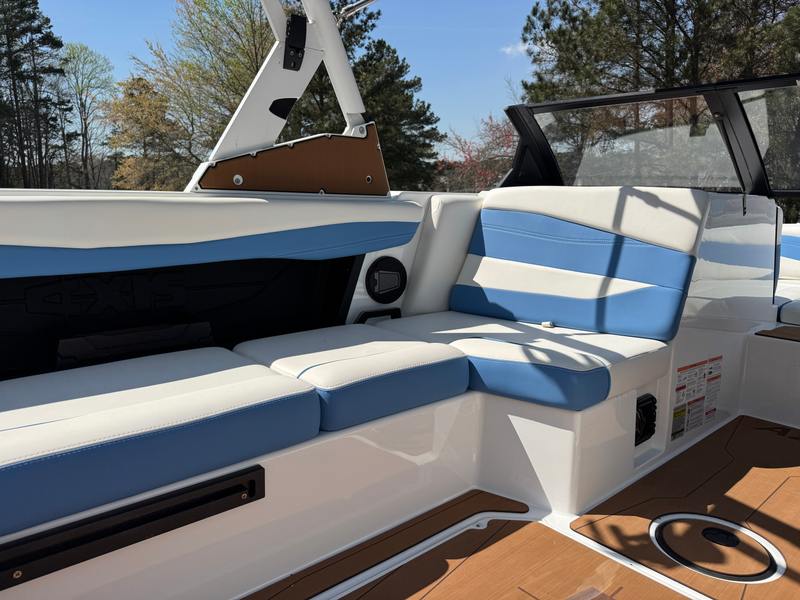 Boat Image 15
