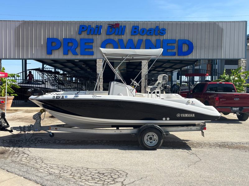 2017 Yamaha 190 FSH Deluxe