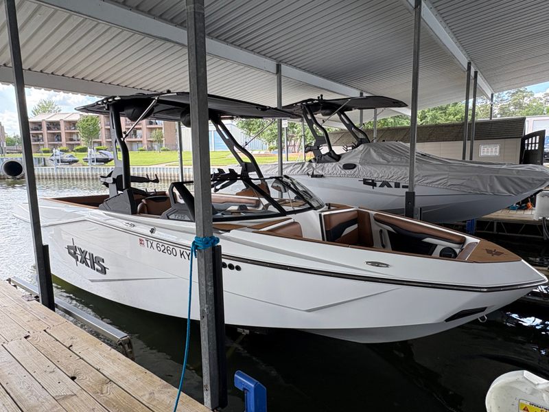 Boat Image 15
