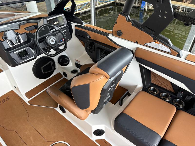Boat Image 7