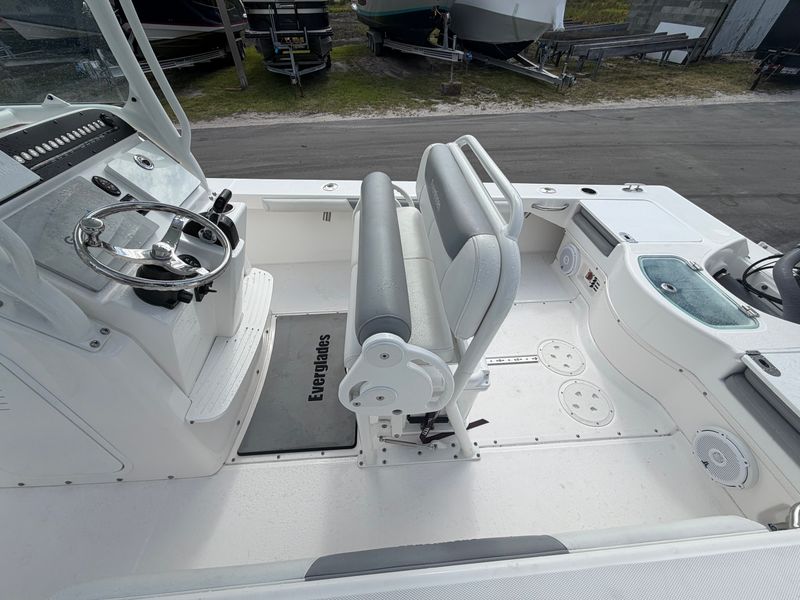 Boat Image 9