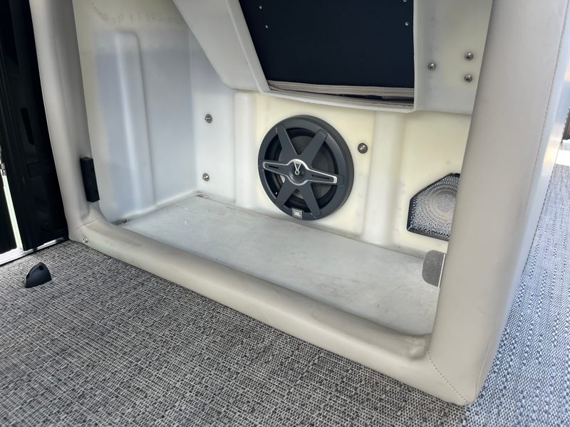 Boat Image 21