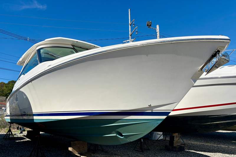 2021 Tiara Yachts 34 LX