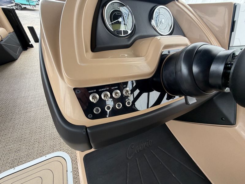 Boat Image 14
