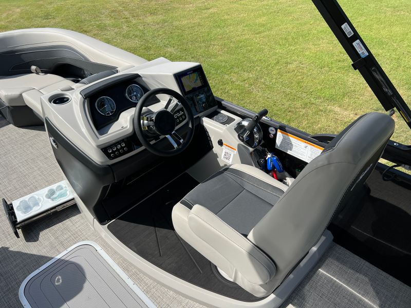 Boat Image 15