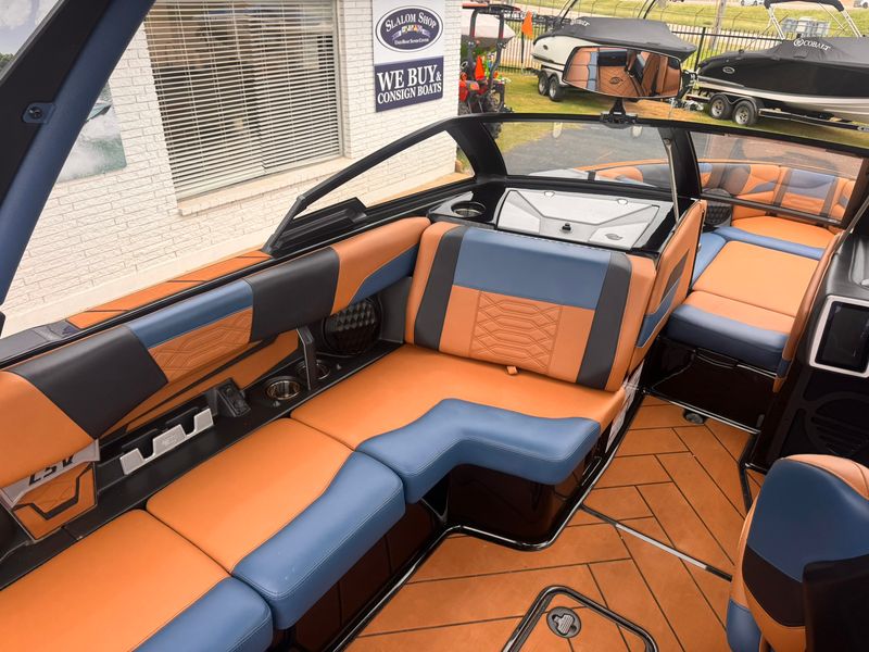 Boat Image 21