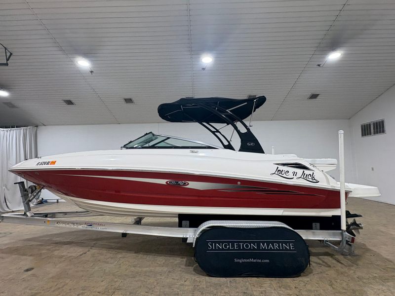 2014 Sea Ray Sundeck 240