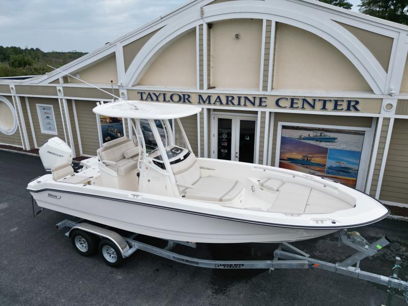 2026 Boston Whaler 250 Dauntless