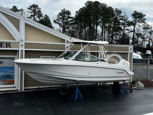 2026 Boston Whaler 240 Vantage
