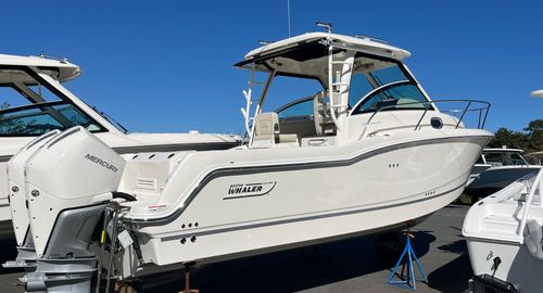 2026 Boston Whaler 285 Conquest