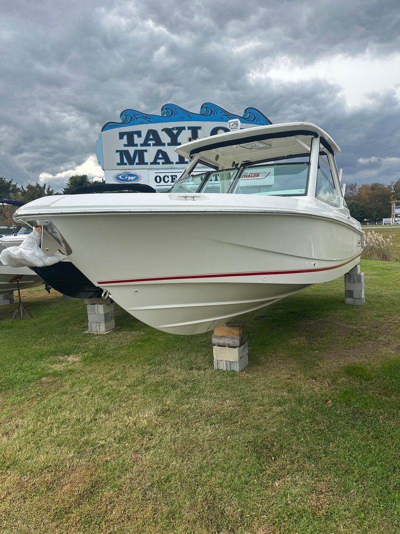 2026 Boston Whaler 280 Vantage
